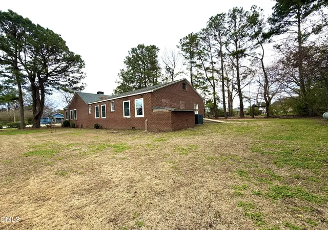 Homes for sale in Ayden, NC | 4408 Lee St, Ayden, NC 28513 | MLS# 10151682