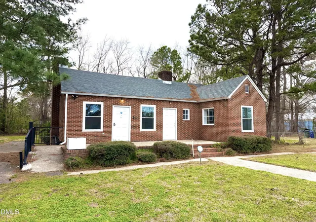 Homes for sale in Ayden, NC | 4408 Lee St, Ayden, NC 28513 | MLS# 10151682