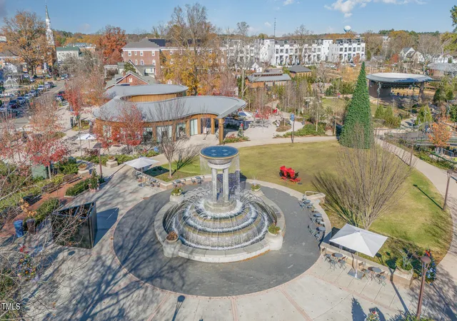 Listing Photo 5 - Condo for sale in building located at 603 Kildaire Farm Rd, Cary, NC 27511 - Unit #603-605