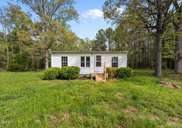Homes for sale in Mebane, NC | 4919 Mt Willing Rd, Mebane, NC 27302 | MLS# 10153710