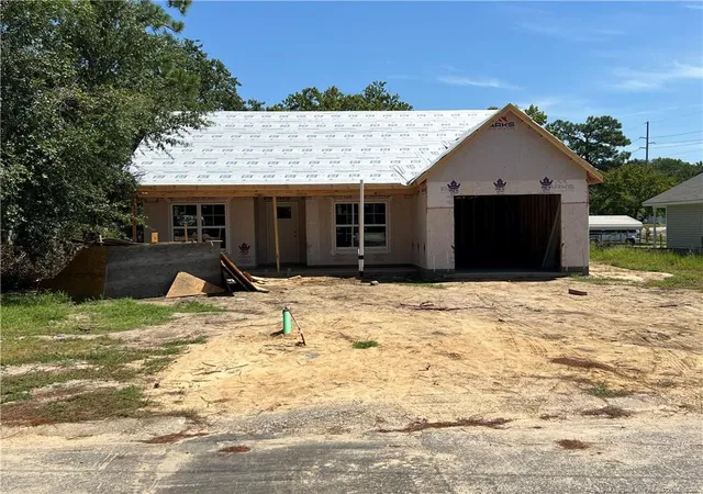 Photo 1 of Single family home for sale at 2622 Lone Pine Dr, Fayetteville, NC 28306 | MLS# 758569 | Listing updated on 2026-08-25