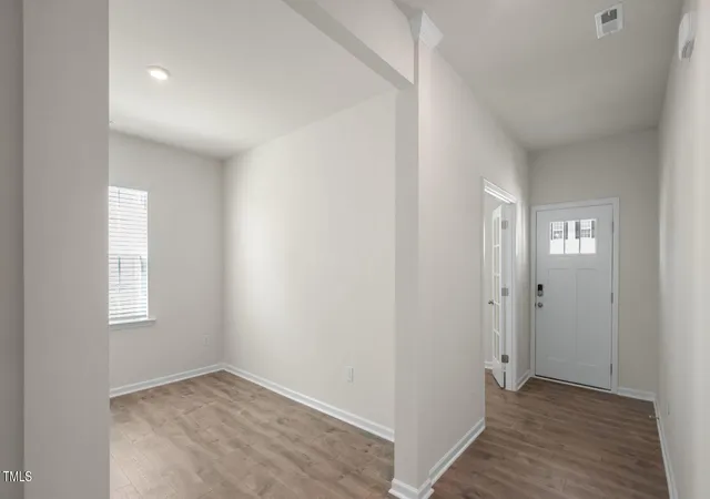3rd image of 50 Hanging Elm Ln, Fuquay Varina, NC 27526 | MLS# 10151581