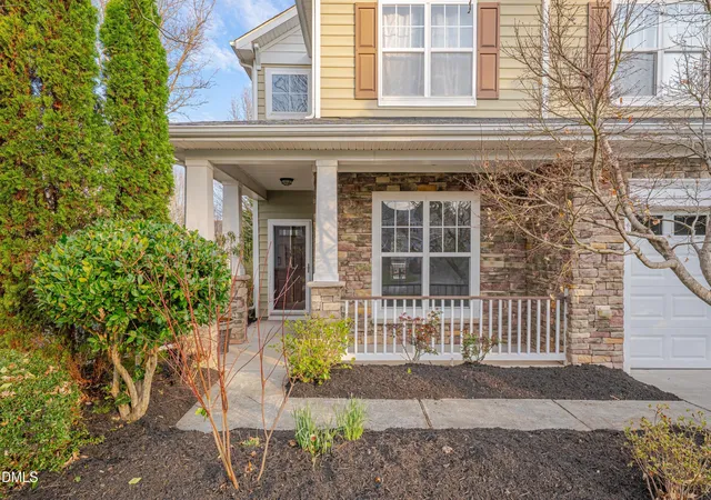 Photo 3 of Single Family Residence at 2103 Woodsdale Dr, Durham, NC 27703 | MLS# 10152260 | | Sold on 2026-05-19