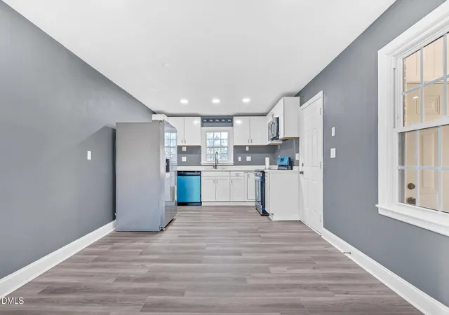 Photo 5 of Single Family Residence at 1249 Oakridge Ave, Henderson, NC 27536 | MLS# 10151845 | | Sold on 2026-06-18