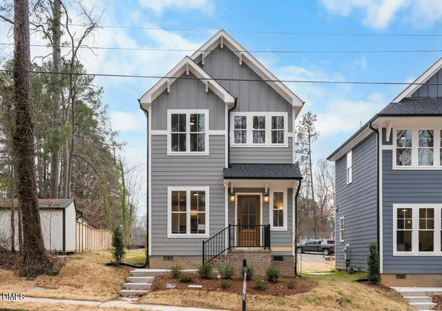 Photo 1 of Single family home for sale at 313 W Murray Ave, Durham, NC 27704 | MLS# 10151868 | Listing updated on 2026-07-18