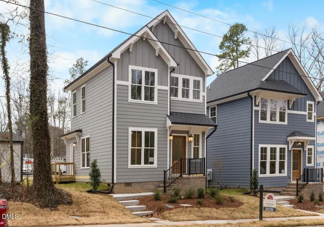 Photo 2 of Single family home for sale at 313 W Murray Ave, Durham, NC 27704 | MLS# 10151868 | Listing updated on 2026-07-18