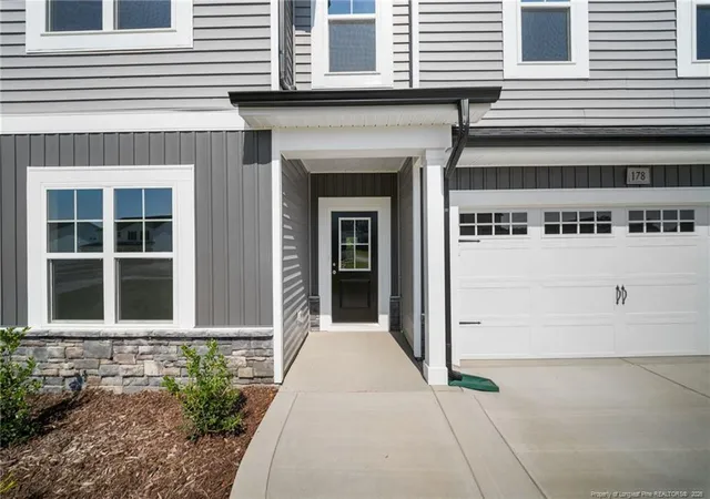 Photo 4 of Single Family Residence at 178 Brickendon Ln, Raeford, NC 28376 | MLS# 758733 | | Sold on 2026-06-12