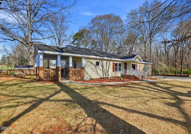 Photo 2 of Single family home for sale at 6449 Red Hl Church Rd, Benson, NC 27504 | MLS# 10152168 | Listing updated on 2026-09-13