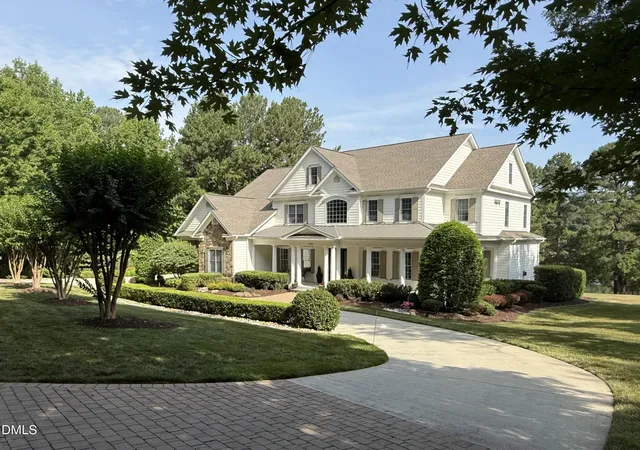 2nd image of 300 Lake Manor Rd, Chapel Hill, NC 27516 | MLS# 10153485