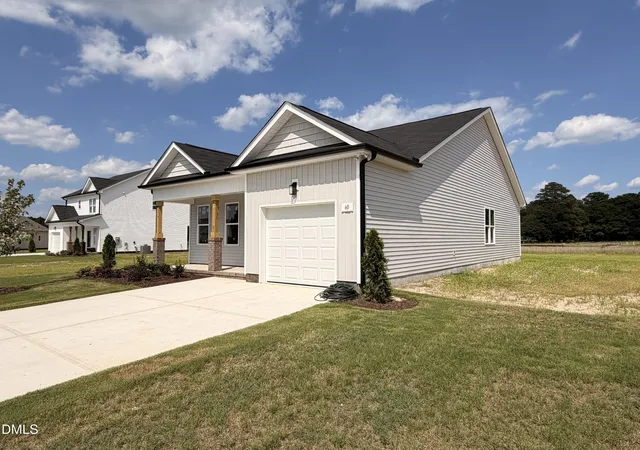 Photo 1 of Single family home for sale at 60 W Coulter Ct, Selma, NC 27576 | MLS# 10155484 | Listing updated on 2026-09-20