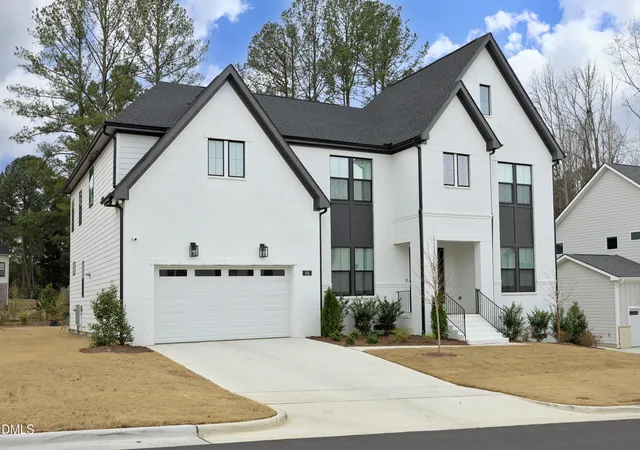Photo 2 of Single family home for sale at 816 Timber Mist Ct, Cary, NC 27519 | MLS# 10152630 | Listing updated on 2026-07-18
