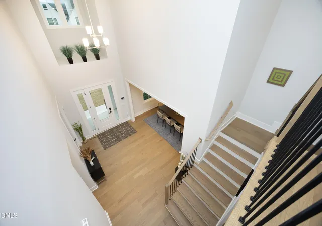 Photo 4 of Single family home for sale at 816 Timber Mist Ct, Cary, NC 27519 | MLS# 10152630 | Listing updated on 2026-07-18