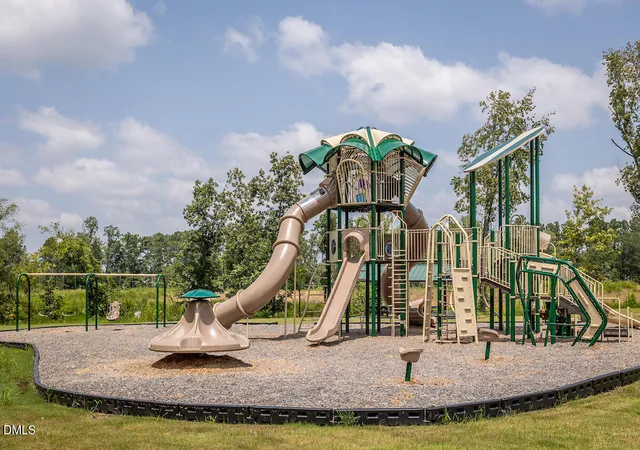 14th image of 100 Flue Ct, Oxford, NC 27565 | MLS# 10152261