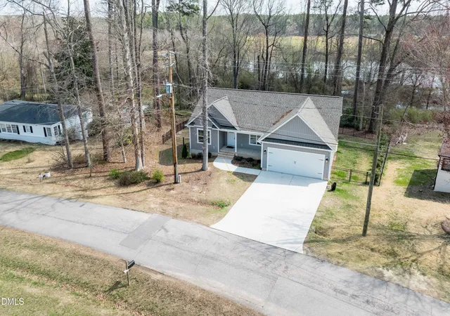 Photo 2 of Single family home for sale at 215 Tanglewood Dr, Louisburg, NC 27549 | MLS# 10152564 | Listing updated on 2026-09-30