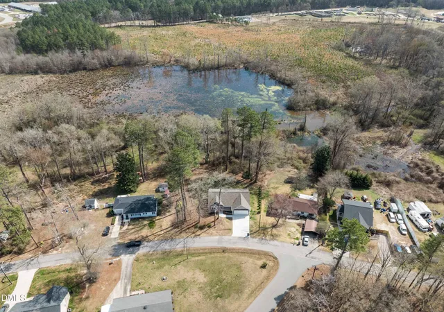 Photo 3 of Single family home for sale at 215 Tanglewood Dr, Louisburg, NC 27549 | MLS# 10152564 | Listing updated on 2026-09-30
