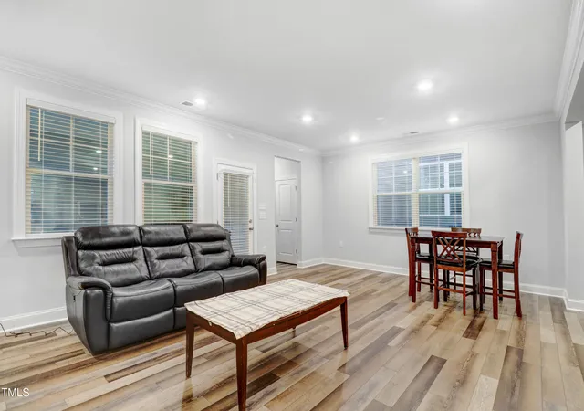 Photo 4 of Single family home for sale at 333 Natsam Woods Way, Wake Forest, NC 27587 | MLS# 10152765 | Listing updated on 2026-09-29