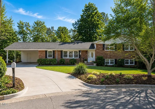 1st image of 4300 Edgehill Ct, Raleigh, NC 27612 | MLS# 10152695