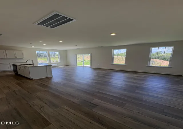 Photo 4 of Single family home for sale at 331 Flourishing St, Sanford, NC 27330 | MLS# 10152911 | Listing updated on 2026-08-30