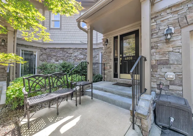 Photo 3 of Townhouse for sale at 4802 Glenmist Ct, Raleigh, NC 27612 | MLS# 10153623 | Listing updated on 2026-09-22