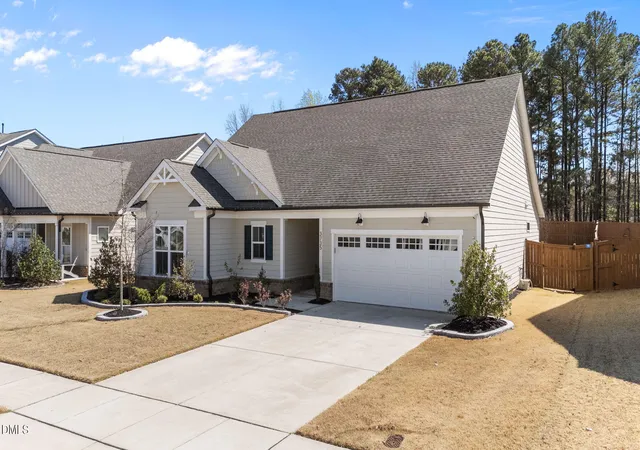 2nd image of 3735 Autumn Crk Dr, Fuquay Varina, NC 27526 | MLS# 10153338