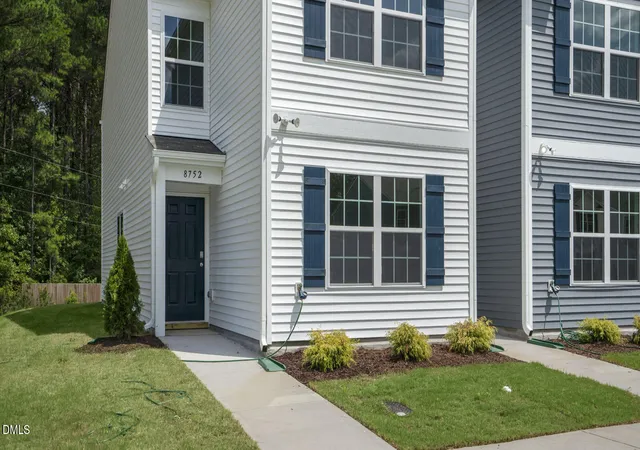 3rd image of 5810 Brambleberry Wy, Raleigh, NC 27616 | MLS# 10153111
