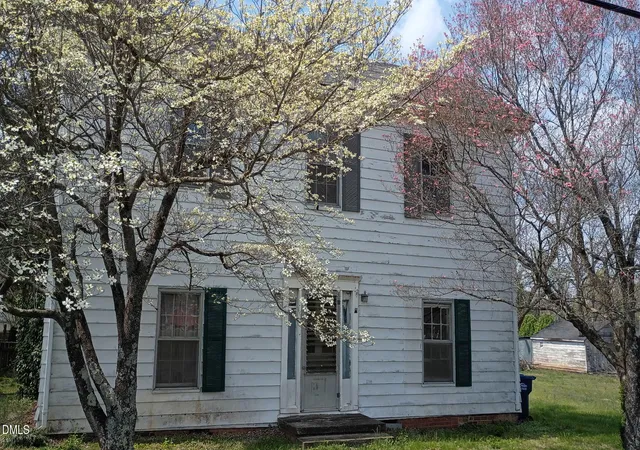 2nd image of 325 N Asheboro St, Liberty, NC 27298 | MLS# 10153380