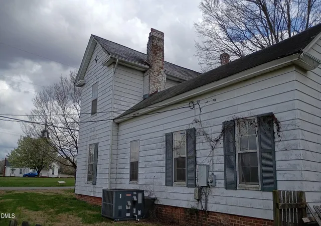 image of 325 N Asheboro St, Liberty, NC 27298 | MLS# 10153380