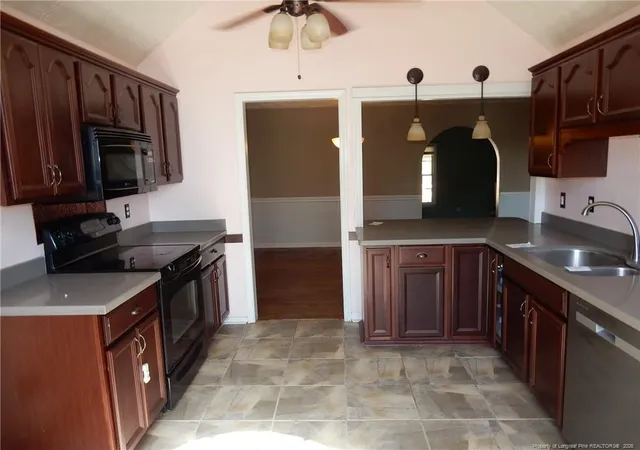 Photo 4 of Sale Pending at 345 Barefoot Rd, Fayetteville, NC 28306 | MLS# 758892 | Listing updated on 2026-07-18
