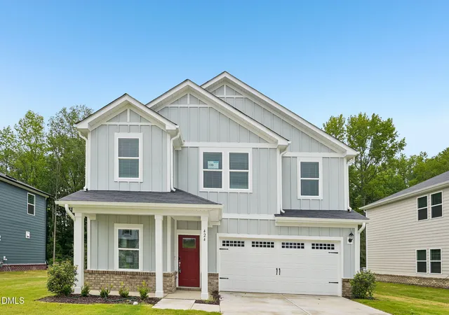 Photo 2 of Single family home for sale at 424 Southland Dr, Zebulon, NC 27597 | MLS# 10158259 | Listing updated on 2026-09-02