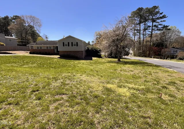 2nd image of 4829 Yadkin Dr, Raleigh, NC 27609 | MLS# 10153491