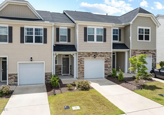 Homes for sale in Durham, NC | 1112 Pate Farm Ln, Durham, NC 27703 | MLS# 10154728