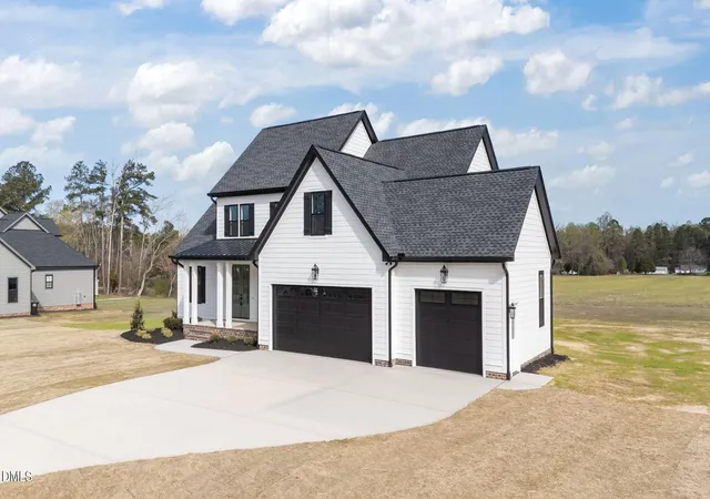 Photo 3 of Sale Pending at 24 Ln Farms Way, Holly Springs, NC 27540 | MLS# 10154291 | Listing updated on 2026-09-09