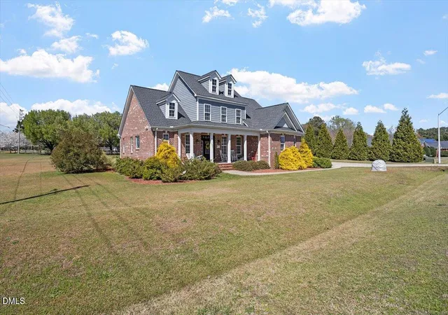 Photo 3 of Single family home for sale at 1001 Bellewood Farms Rd, Raleigh, NC 27603 | MLS# 10154226 | Listing updated on 2026-09-21