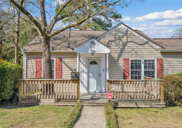 2nd image of 611 Glenville Ave, Fayetteville, NC 28303 | MLS# 759093