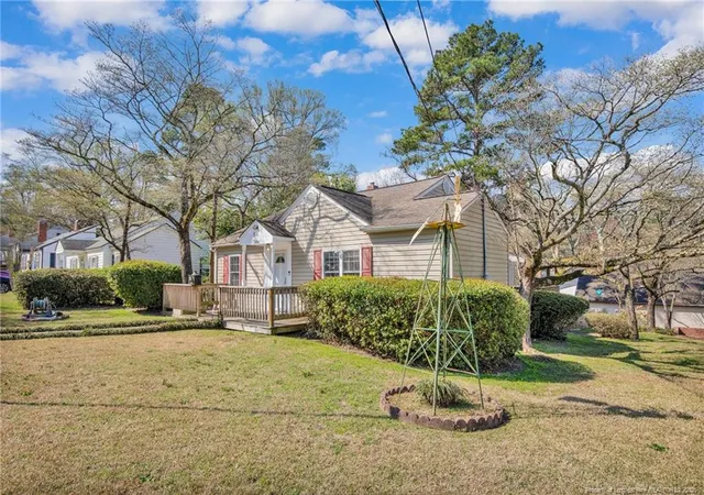 3rd image of 611 Glenville Ave, Fayetteville, NC 28303 | MLS# 759093