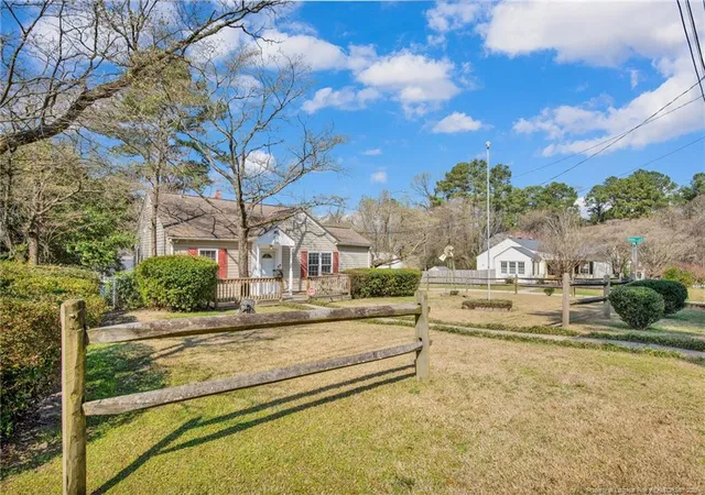 4th image of 611 Glenville Ave, Fayetteville, NC 28303 | MLS# 759093