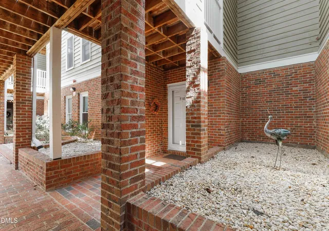 3rd image of 710 Springfork Dr, Cary, NC 27513 | MLS# 10154165