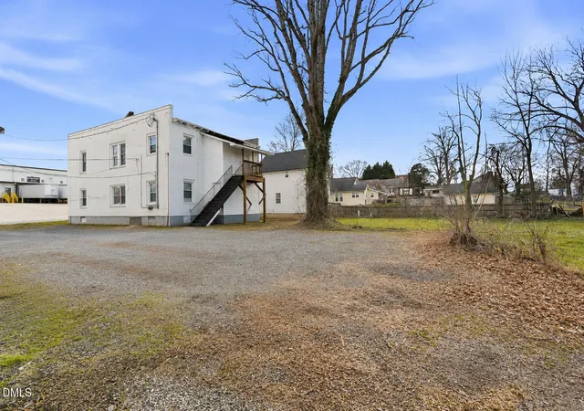 26th image of 204 W Holt St, Burlington, NC 27217 | MLS# 10153785