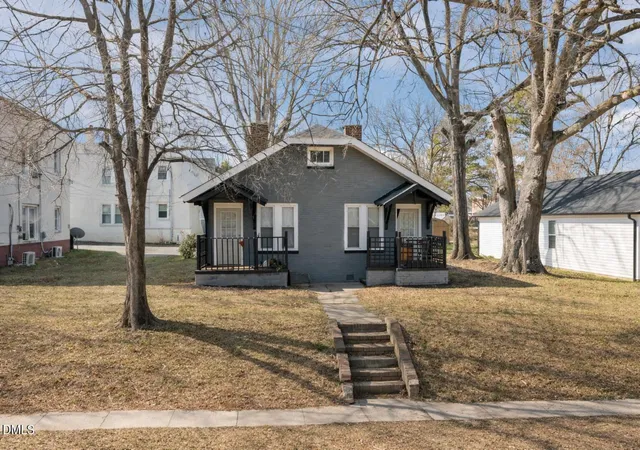 2nd image of 204 W Holt St, Burlington, NC 27217 | MLS# 10153785