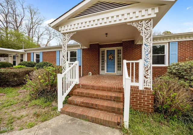 Photo 3 of Single family home for sale at 637 Buck Jones Rd, Raleigh, NC 27606 | MLS# 10154047 | Listing updated on 2026-07-27