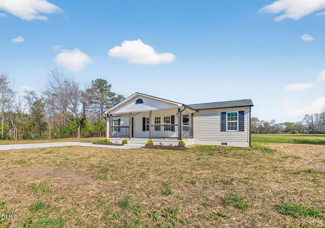 Photo 3 of Sale Pending at 335 Myrtle Rd, Selma, NC 27576 | MLS# 10173196 | Listing updated on 2026-07-18