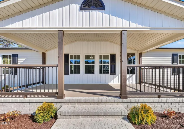 Photo 4 of Sale Pending at 335 Myrtle Rd, Selma, NC 27576 | MLS# 10173196 | Listing updated on 2026-07-18