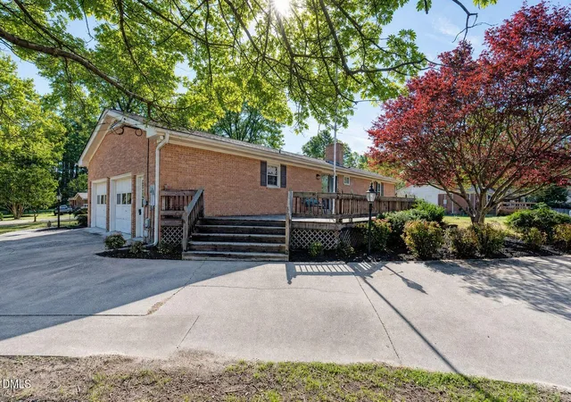 2nd image of 301 Brown Cir, Rolesville, NC 27571 | MLS# 10154151