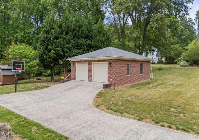 2nd image of 107 Edgewood Dr, Oxford, NC 27565 | MLS# 10162621