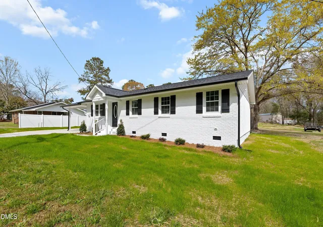 3rd image of 309 S Main St, Four Oaks, NC 27524 | MLS# 10154421