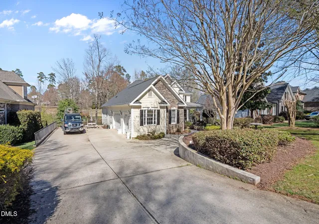 Photo 3 of Single family home for sale at 490 Bear Tree Crk, Chapel Hill, NC 27517 | MLS# 10154099 | Listing updated on 2026-08-22