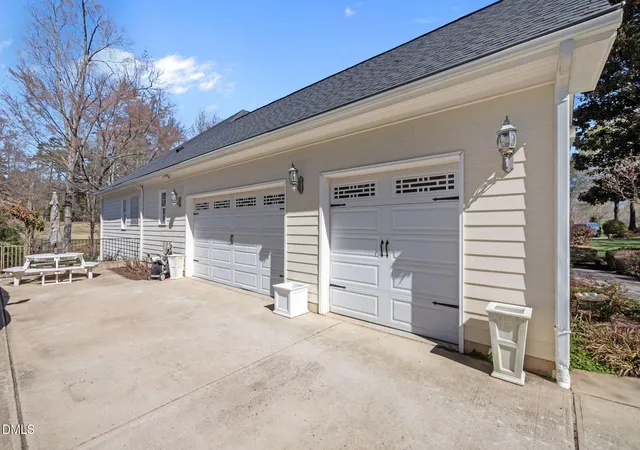 Photo 4 of Single family home for sale at 490 Bear Tree Crk, Chapel Hill, NC 27517 | MLS# 10154099 | Listing updated on 2026-08-22