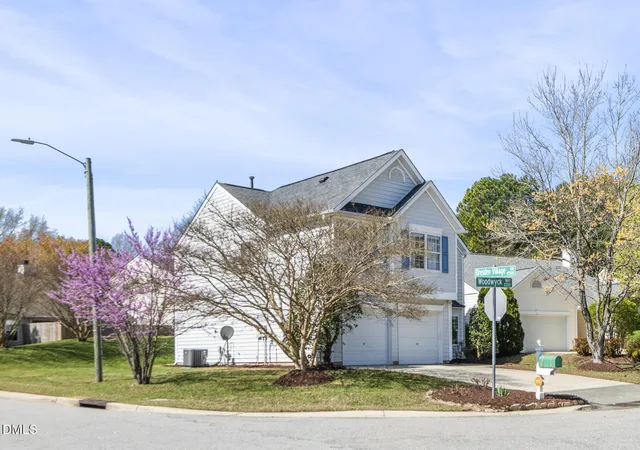 Photo 3 of Single family home for sale at 2201 Woodwyck Way, Raleigh, NC 27604 | MLS# 10154402 | Listing updated on 2026-09-02