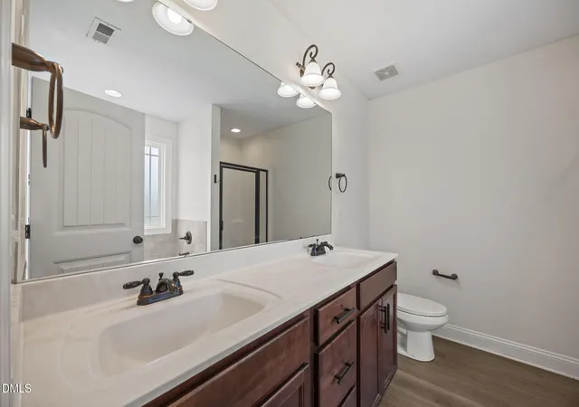 Photo 4 of Single family home for sale at 64 Widgeon Way, Lillington, NC 27546 | MLS# 10156255 | Listing updated on 2026-09-18