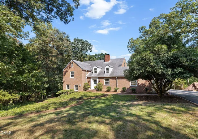 Homes for sale in Chapel Hill, NC | 401 Laurel Hill Rd, Chapel Hill, NC 27514 | MLS# 10154602